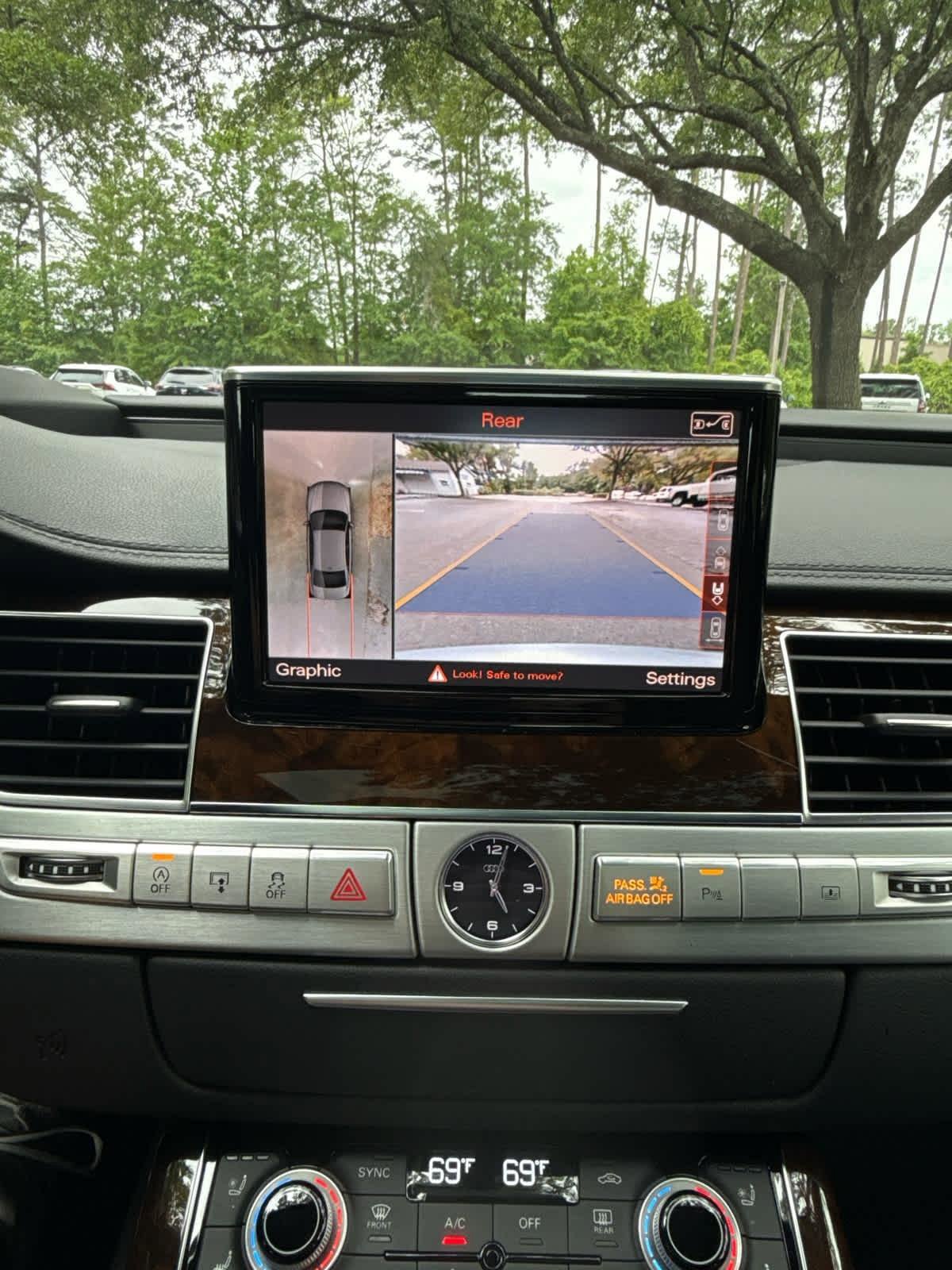 Used 2015 Audi A8 4.0T w/ Luxury Package AWD/4WD image 22