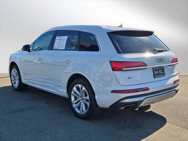 Used 2025 Audi Q7 2.0T Premium w/ Convenience Package image 5