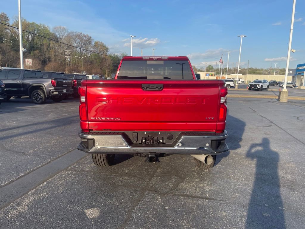 Used 2021 Chevrolet Silverado 2500 LTZ image 4