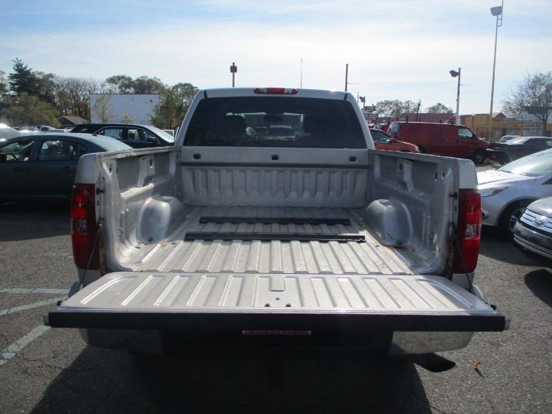Used 2007 Chevrolet Silverado 2500 W/T AWD/4WD image 6