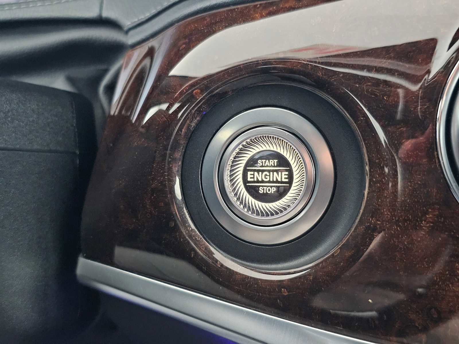 Used 2018 Mercedes-Benz S 560 Sedan image 30