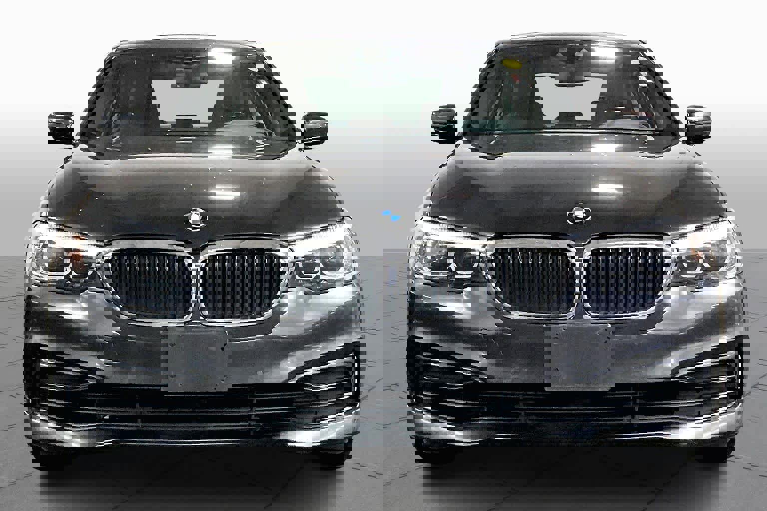 Used 2019 BMW 540i xDrive w/ Convenience Package image 3