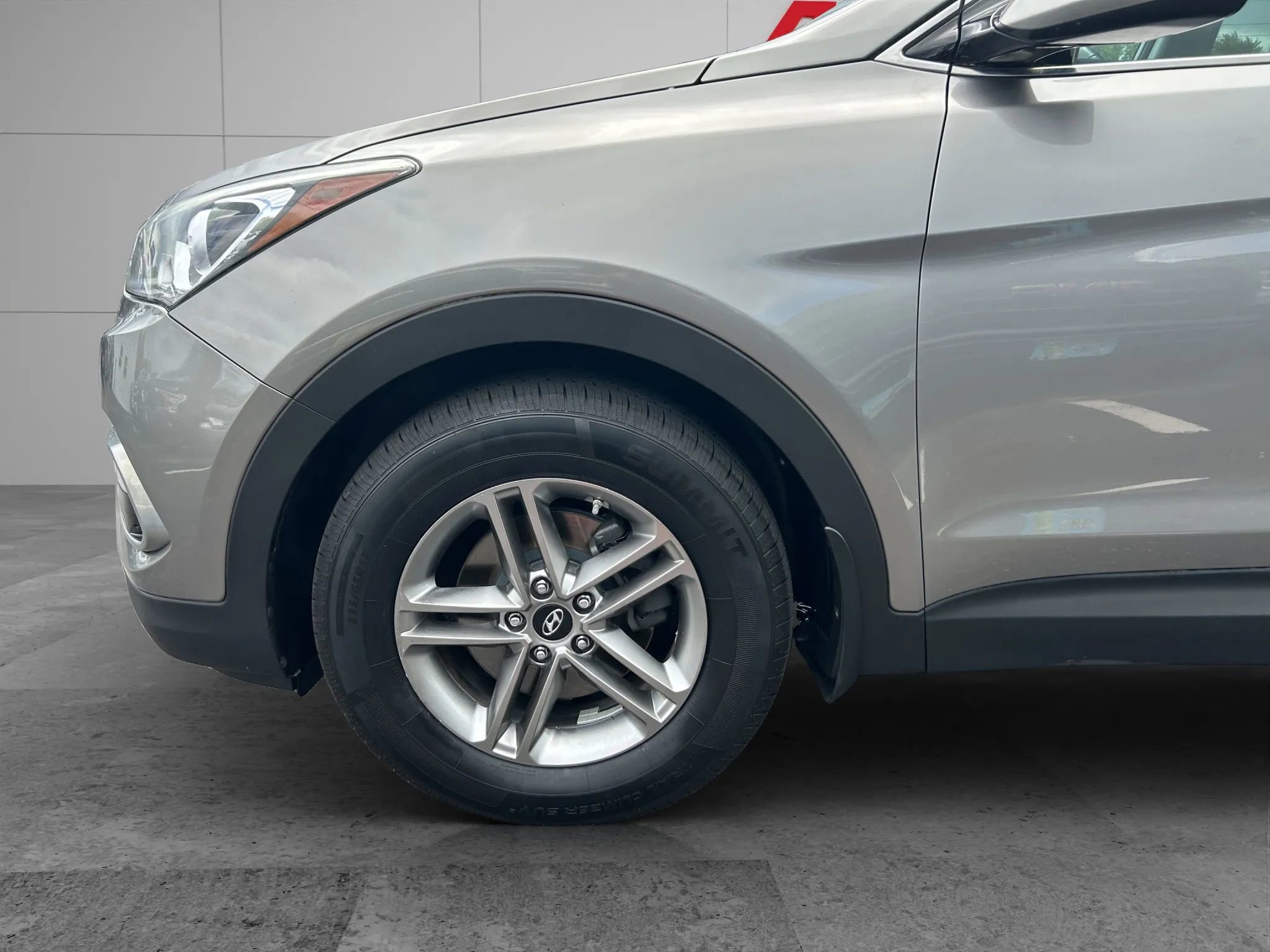 Used 2017 Hyundai Santa Fe Sport image 22