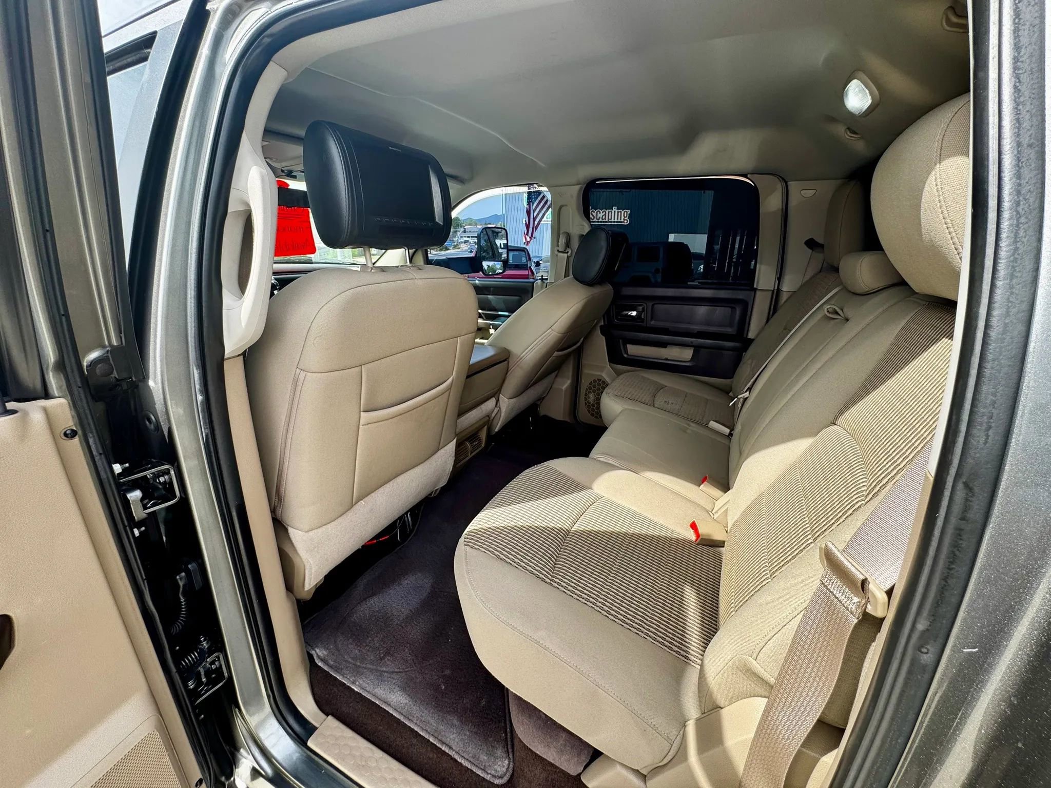 Used 2012 RAM 2500 SLT w/ Cold Weather Group image 14