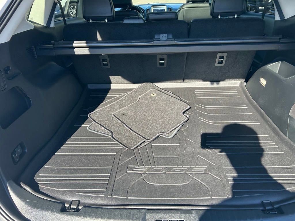 Certified 2022 Ford Edge SEL w/ Convenience Package image 9