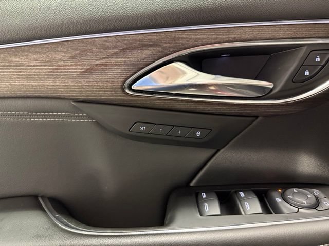 Used 2023 Buick Envision Avenir AWD/4WD image 12