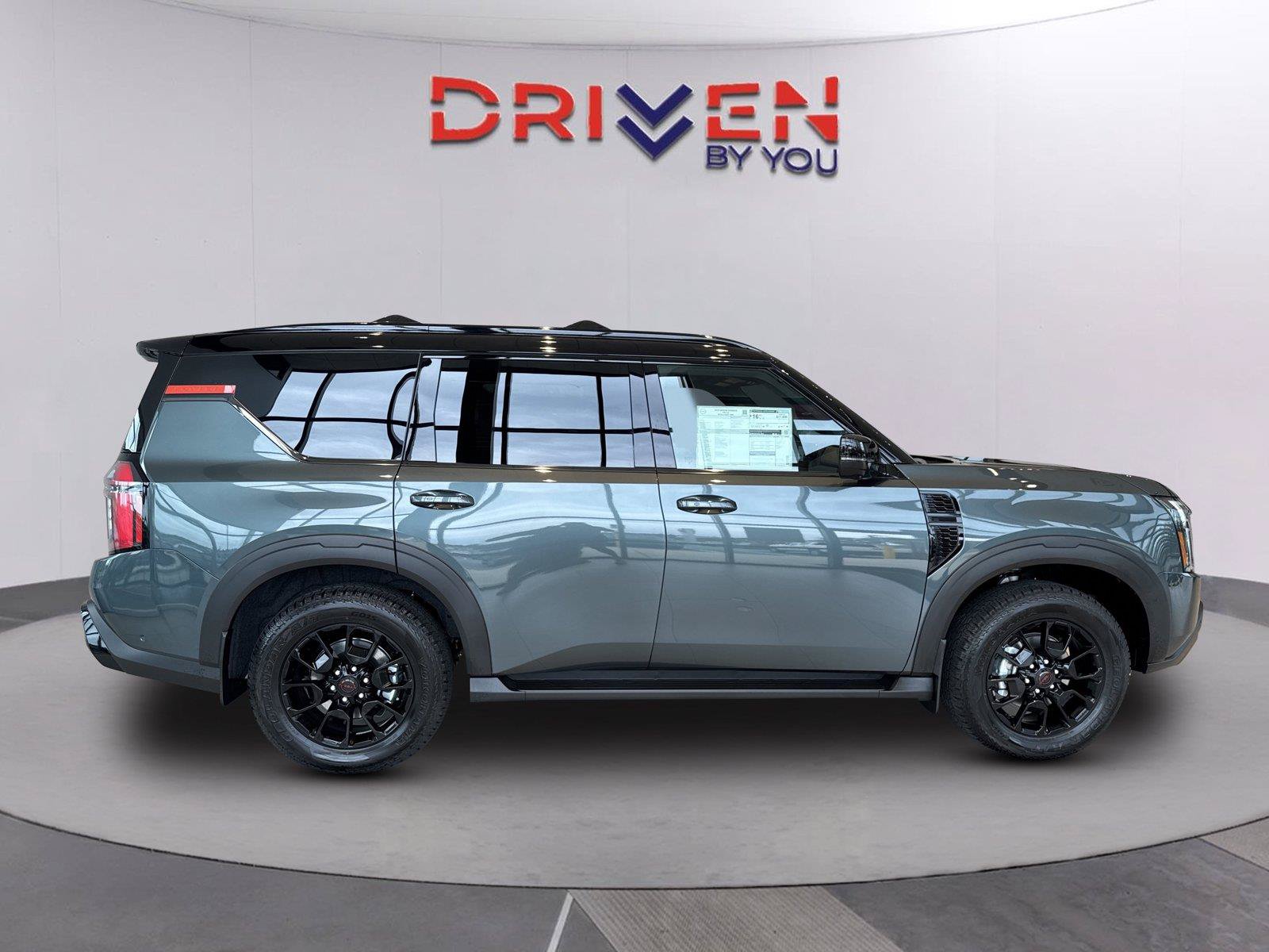 New 2026 Nissan Armada PRO-4X w/ Captain's Chari Seat Package AWD/4WD image 2