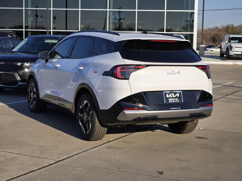 New 2026 Kia Sportage SX FWD image 3