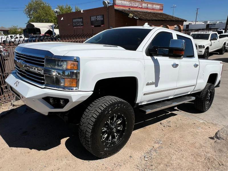Used 2015 Chevrolet Silverado 2500 High Country w/ Duramax Plus Package AWD/4WD image 2