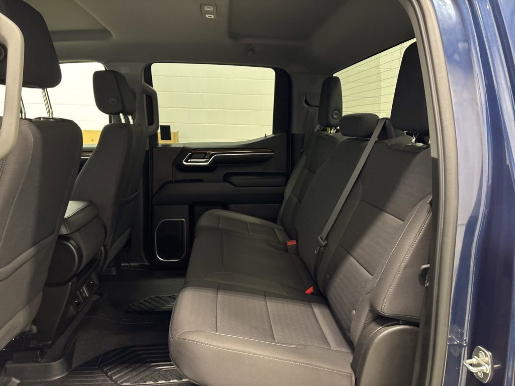 Used 2022 Chevrolet Silverado 1500 RST AWD/4WD image 35
