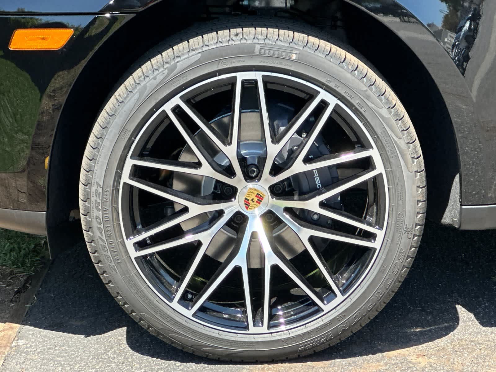 New 2026 Porsche Macan AWD/4WD image 31