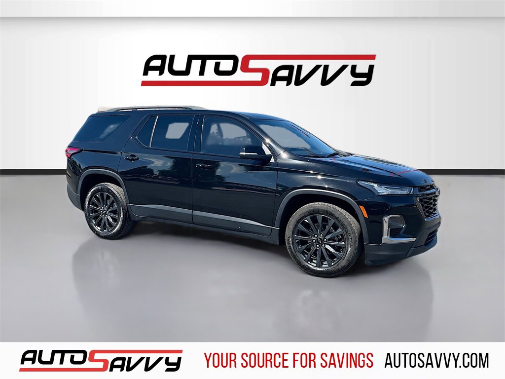 Used 2023 Chevrolet Traverse RS image 1