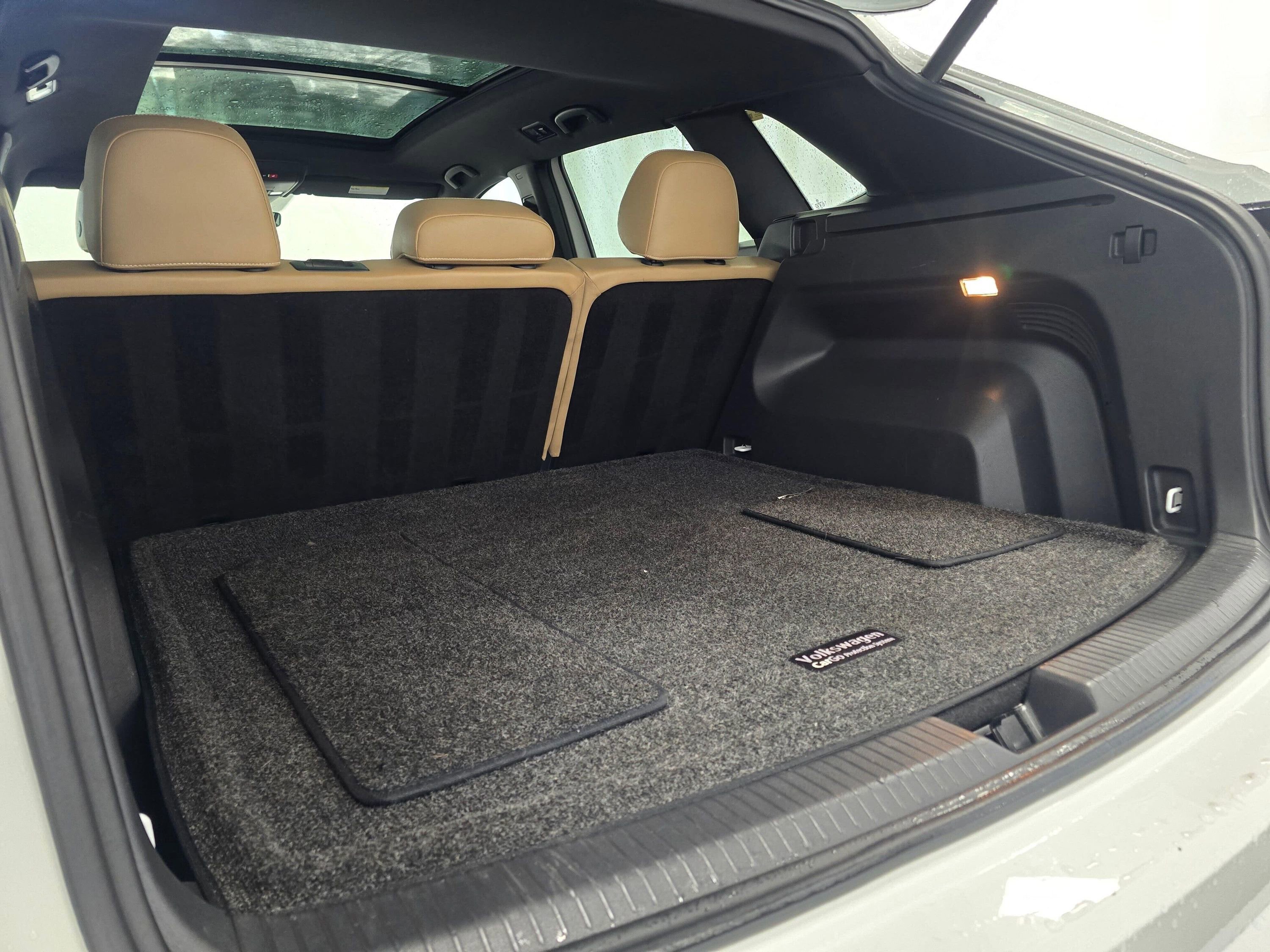 Used 2020 Volkswagen Atlas Cross Sport SEL image 21