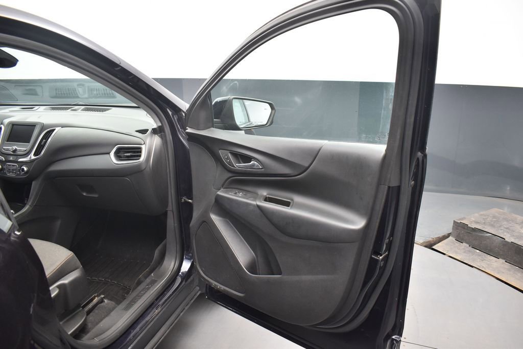 Used 2020 Chevrolet Equinox LT AWD/4WD image 14