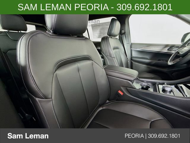 New 2025 Jeep Grand Cherokee L Limited w/ Black Appearance Package image 29