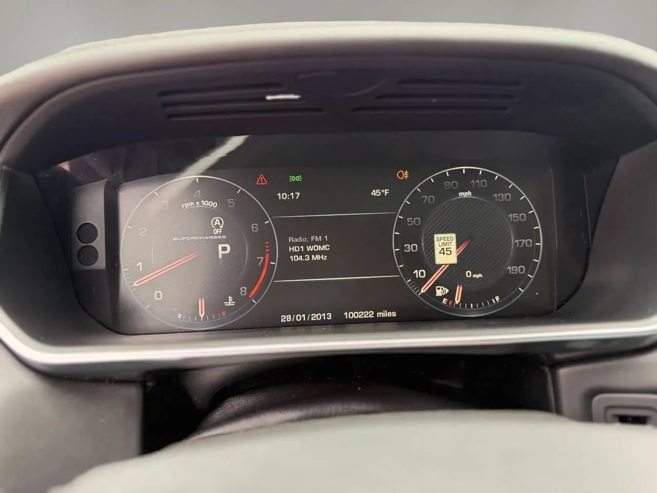 Used 2015 Land Rover Range Rover Sport SVR AWD/4WD image 18