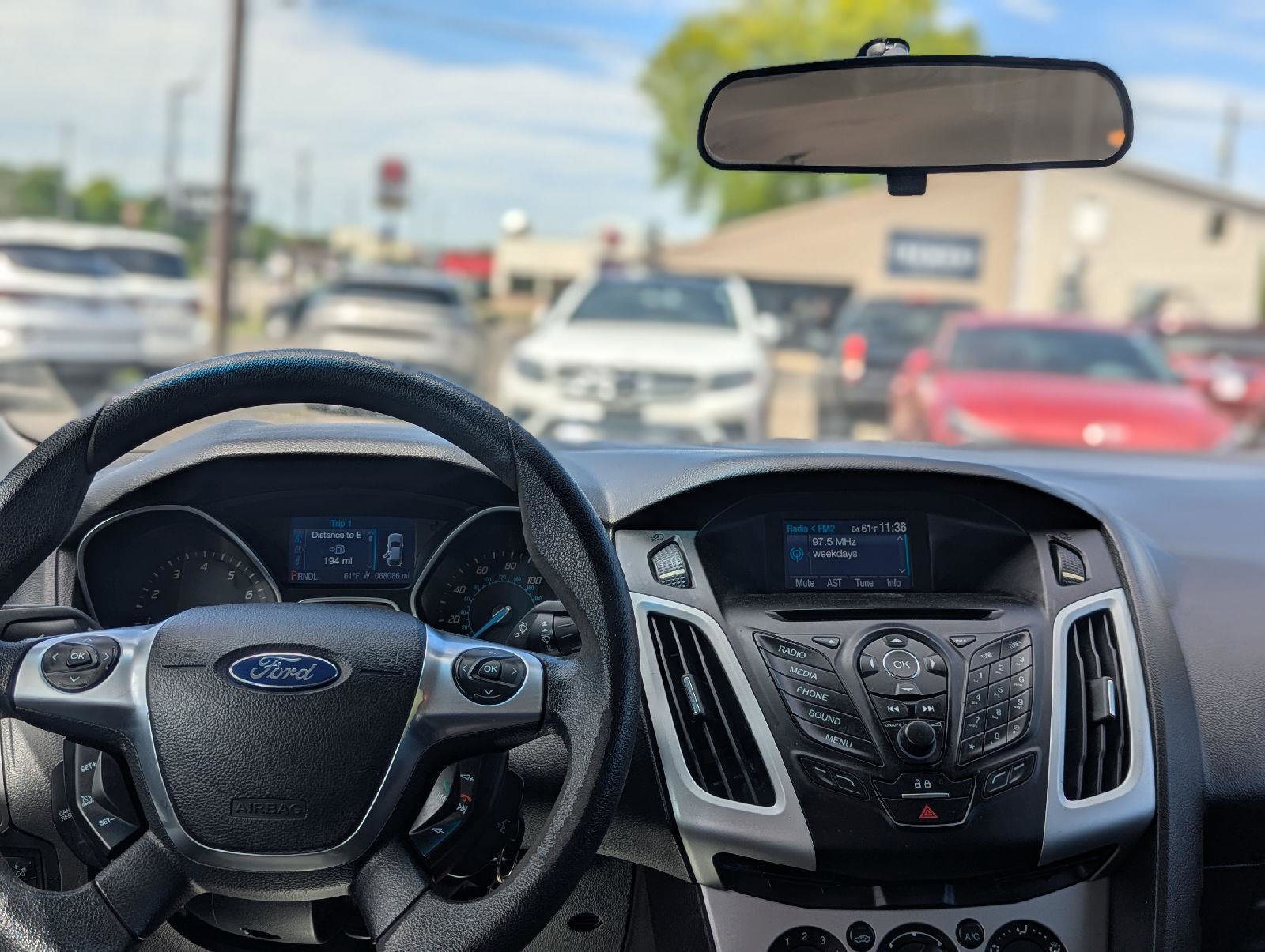 Used 2013 Ford Focus SE FWD image 12