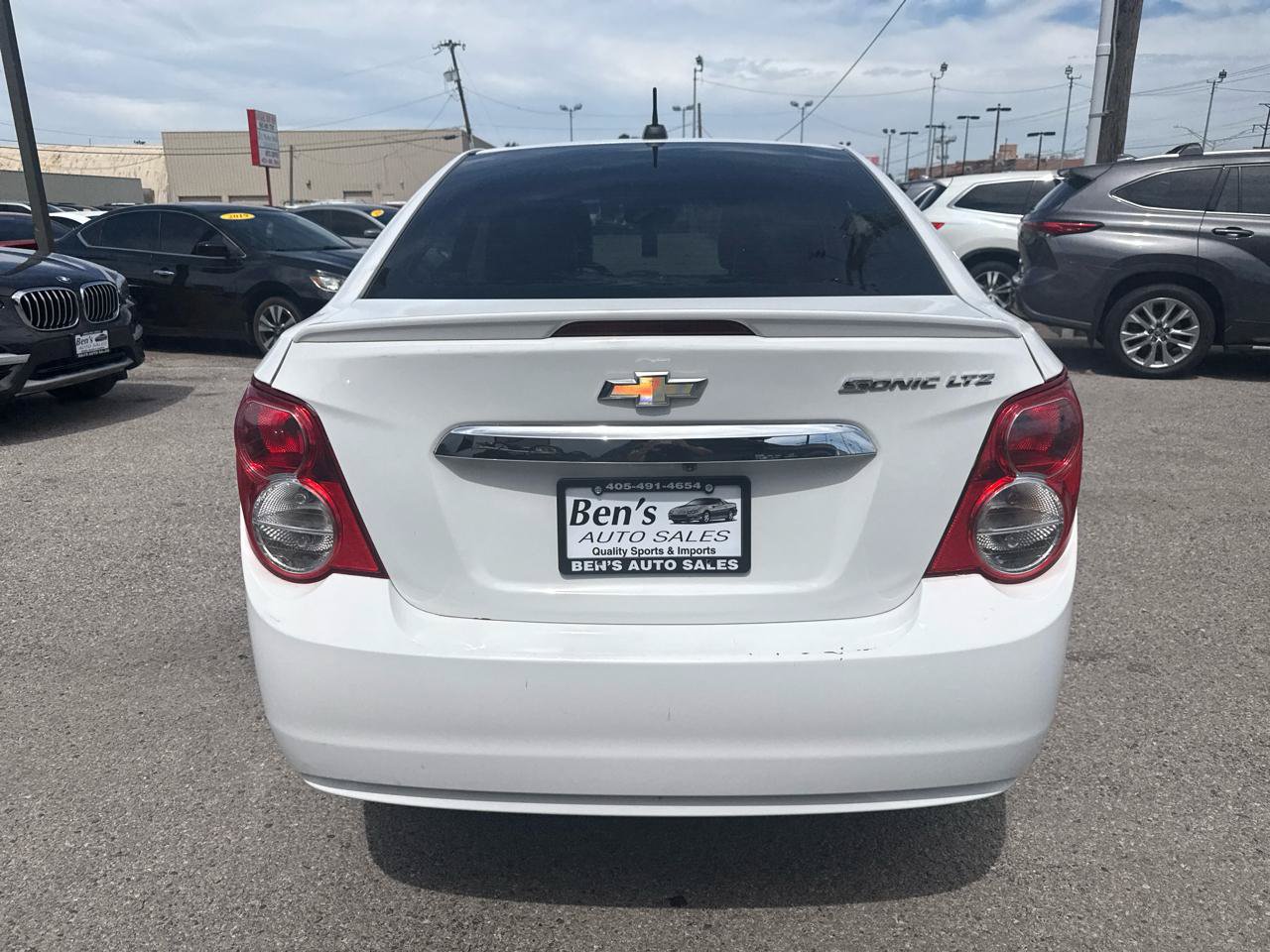 Used 2015 Chevrolet Sonic LTZ FWD image 7