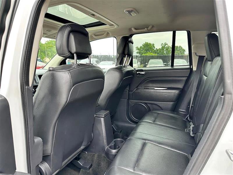 Used 2017 Jeep Compass High Altitude AWD/4WD image 14