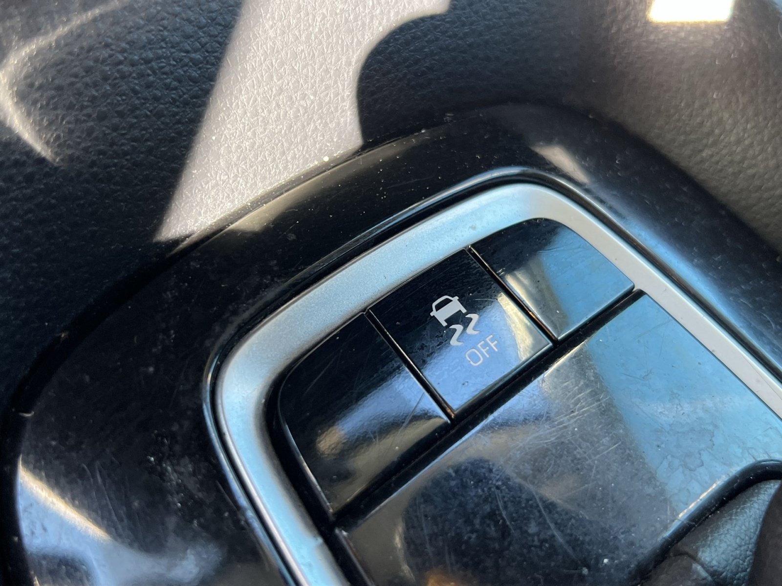 Used 2025 Toyota Corolla LE FWD image 27