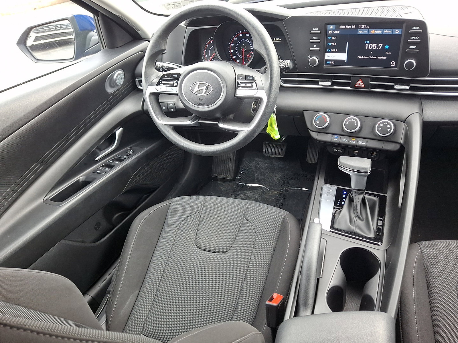 Certified 2023 Hyundai Elantra SE image 14