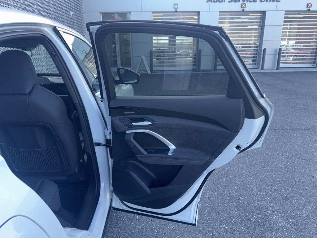 New 2025 Audi SQ5 Premium Plus image 26
