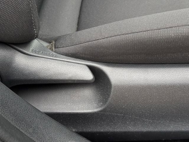 Used 2024 Toyota Corolla LE FWD image 28