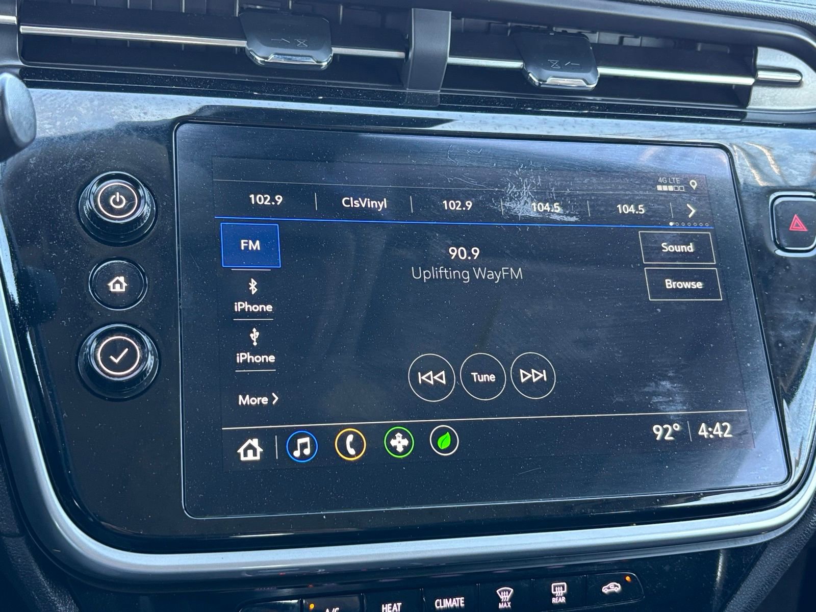 Used 2023 Chevrolet Bolt EUV LT image 26
