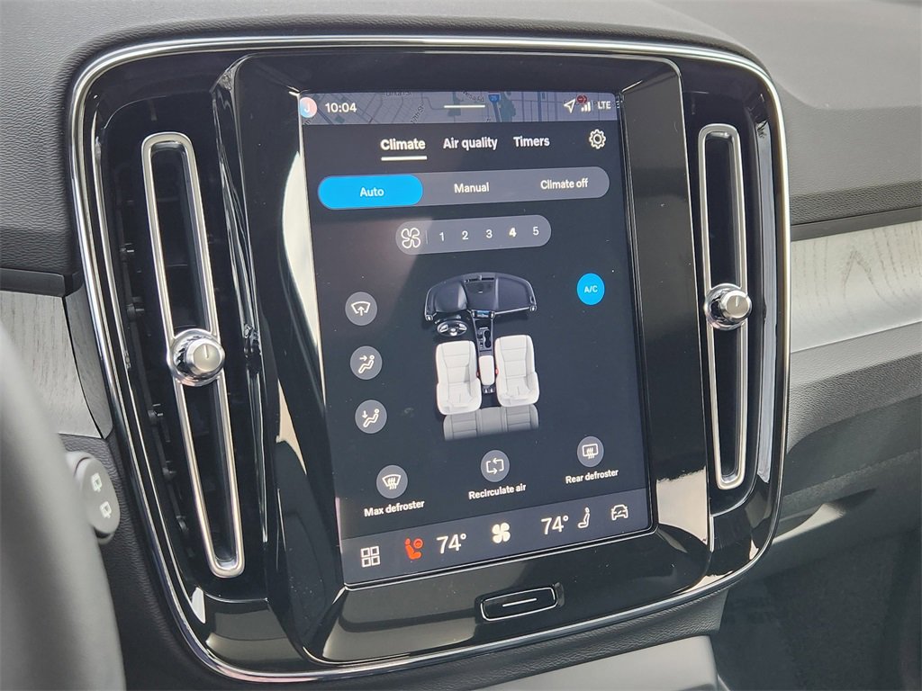 Used 2026 Volvo XC40 B5 Ultra w/ Protection Package Premier image 15