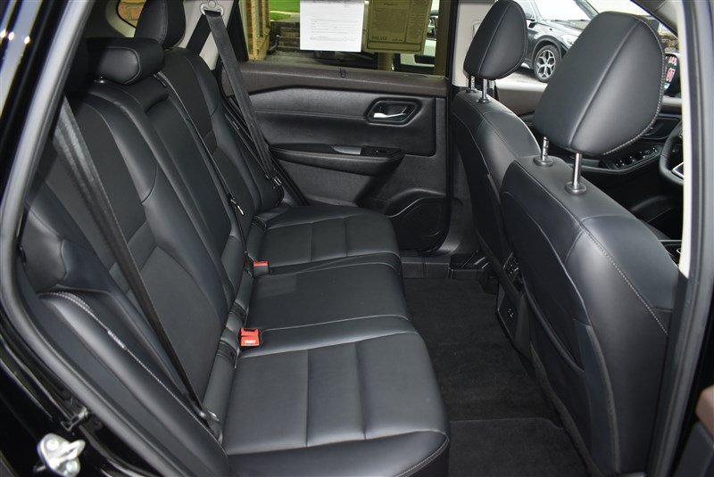 Used 2023 Nissan Rogue SV w/ SV Premium B Package AWD/4WD image 29