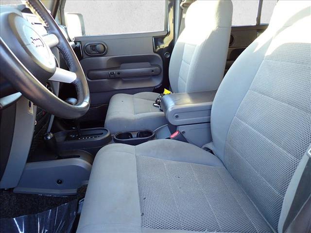 Used 2009 Jeep Wrangler Unlimited Sahara w/ Trailer Tow Group image 10