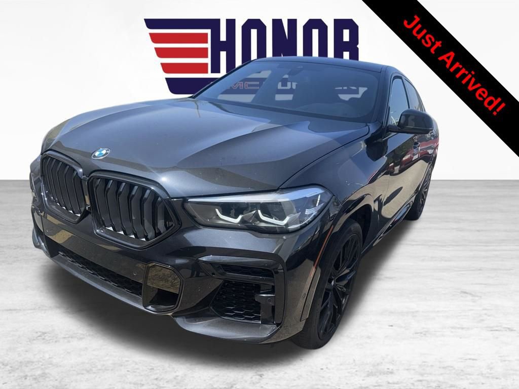 Used 2023 BMW X6 xDrive40i w/ M Sport Package image 3