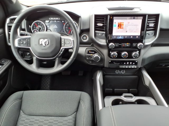 New 2026 RAM 1500 Express AWD/4WD image 14