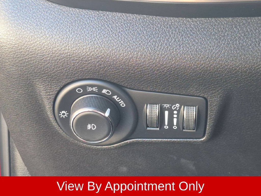 Used 2025 Jeep Compass Limited AWD/4WD image 20