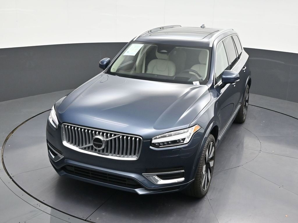 Used 2025 Volvo XC90 T8 Ultra w/ Lounge Package image 21