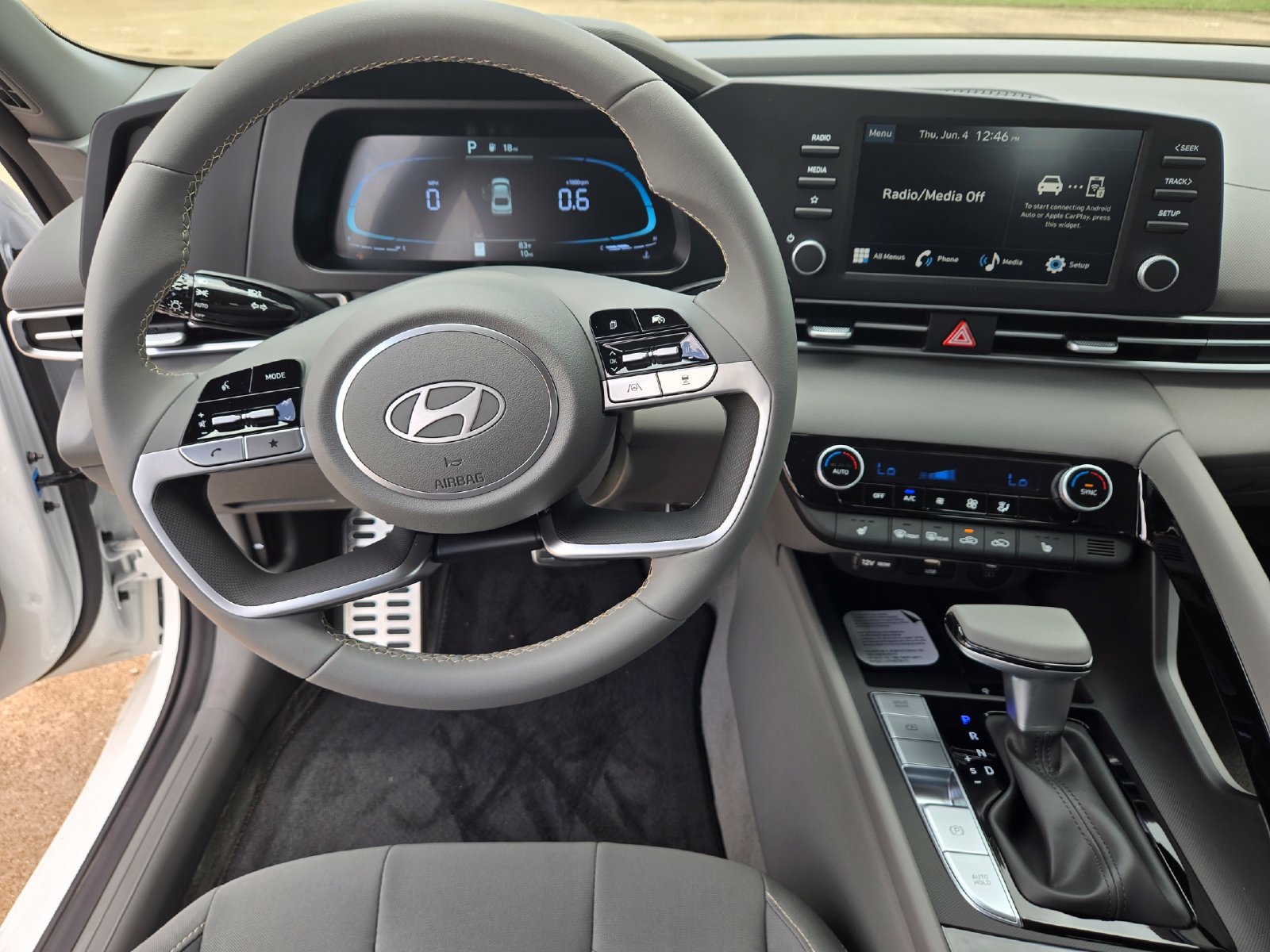 New 2026 Hyundai Elantra SEL Sport Premium FWD image 9
