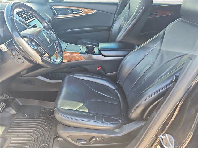 Used 2019 Lincoln Nautilus Reserve image 16