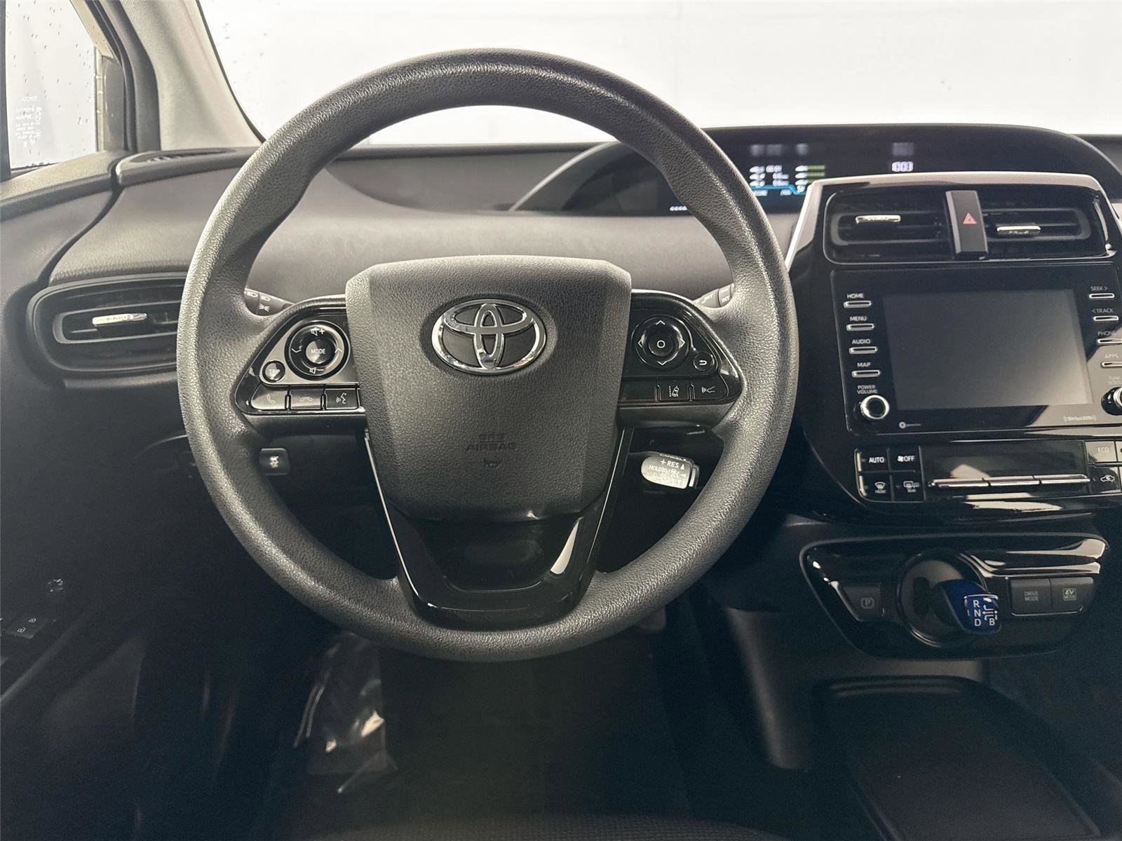 Certified 2022 Toyota Prius LE image 28