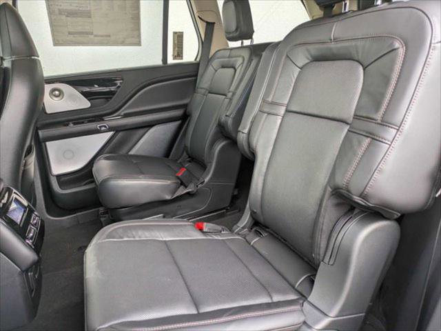 New 2023 Lincoln Aviator Reserve w/ Equipment Group 201A AWD/4WD image 12
