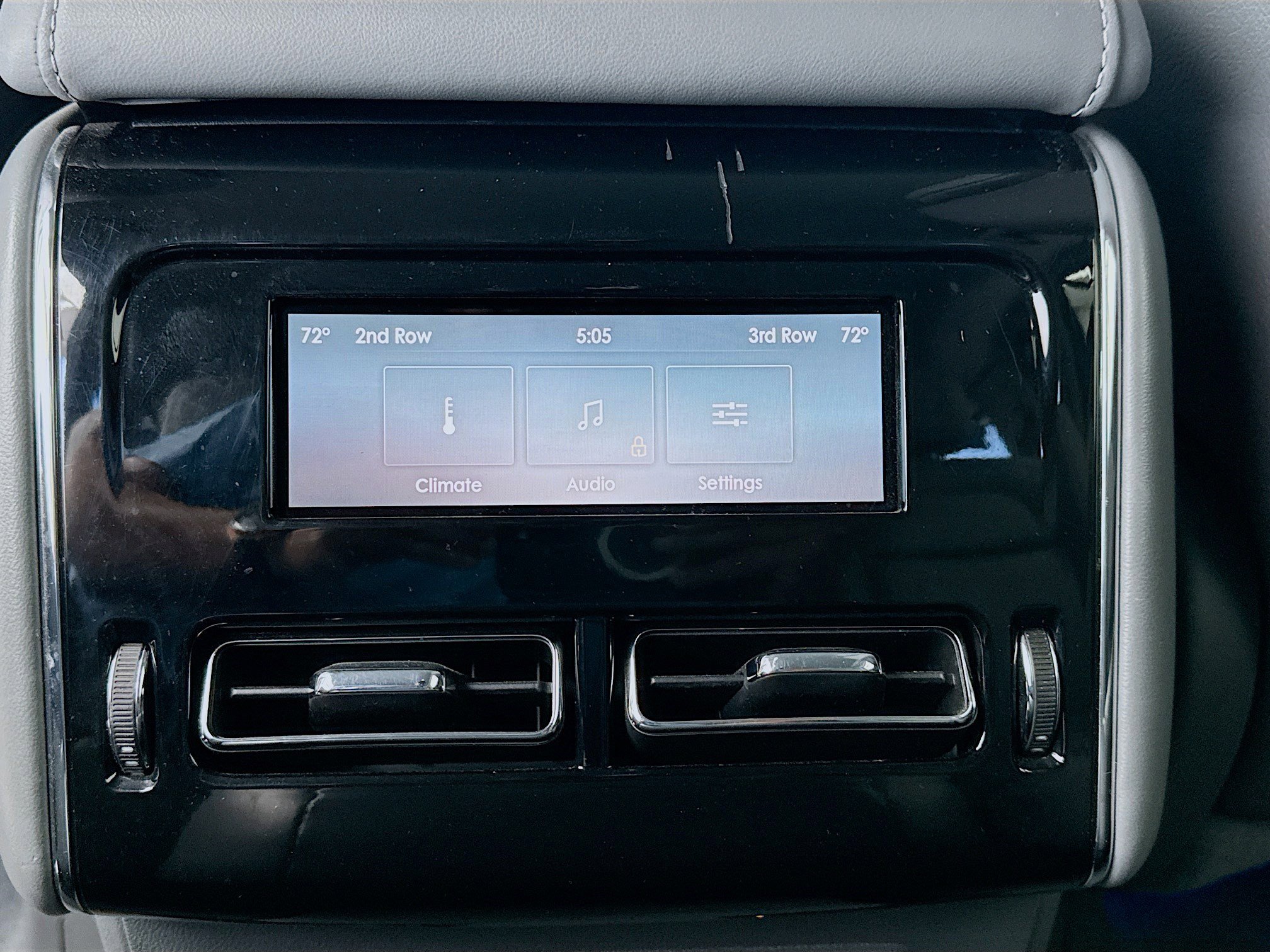 Used 2020 Lincoln Aviator Reserve image 17