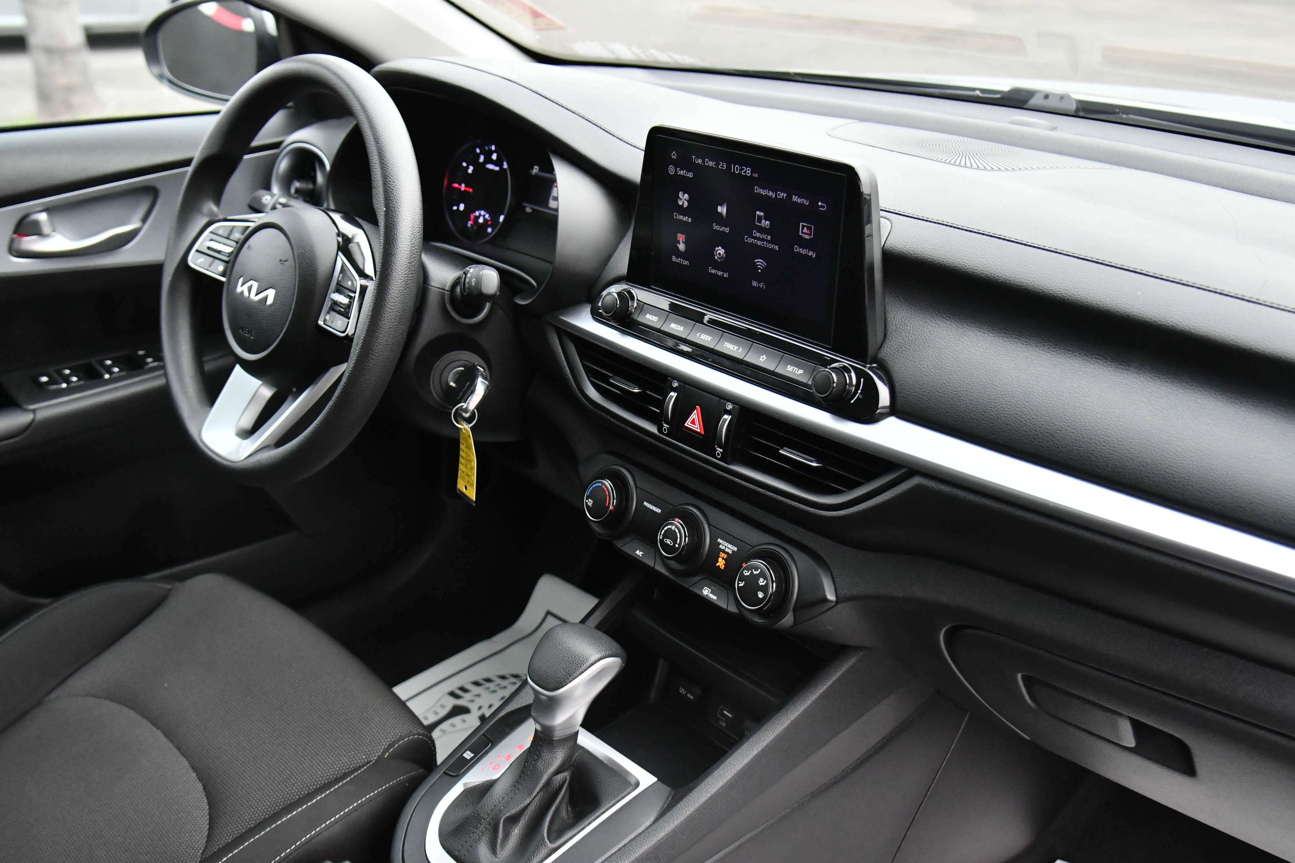 Used 2023 Kia Forte LXS image 35