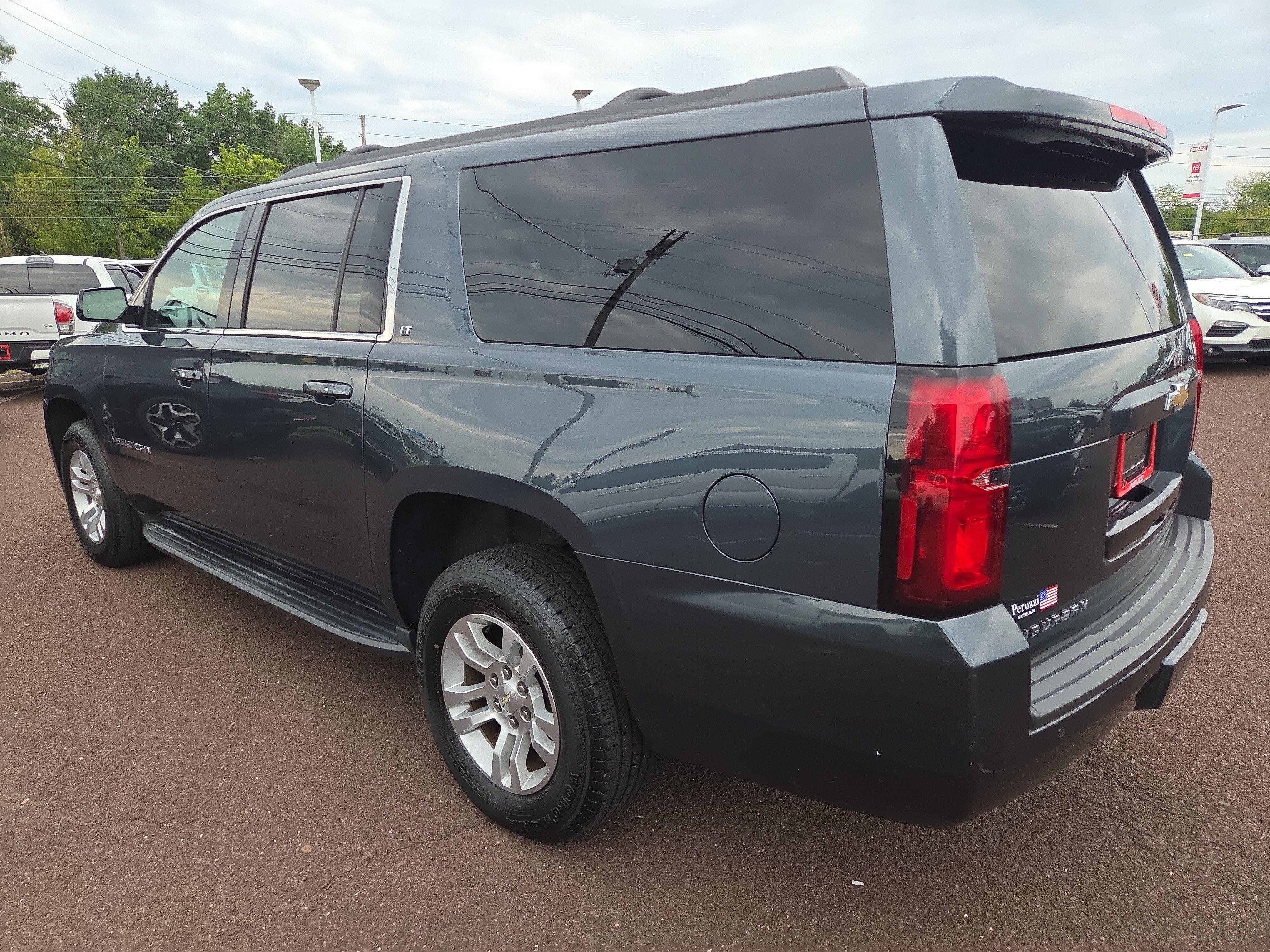 Used 2019 Chevrolet Suburban LT AWD/4WD image 5