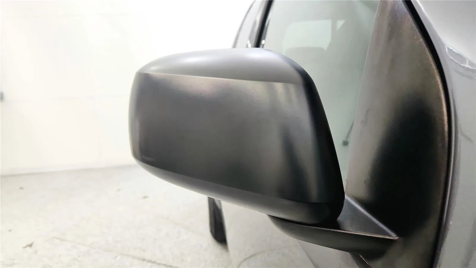 Used 2018 Nissan Frontier SV image 17