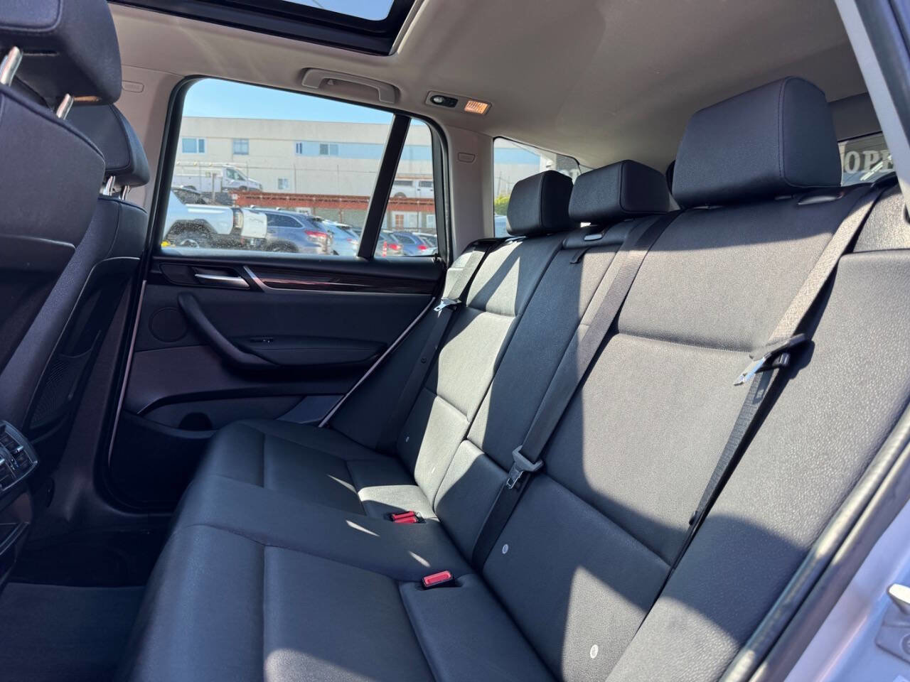 Used 2015 BMW X3 xDrive28d image 24