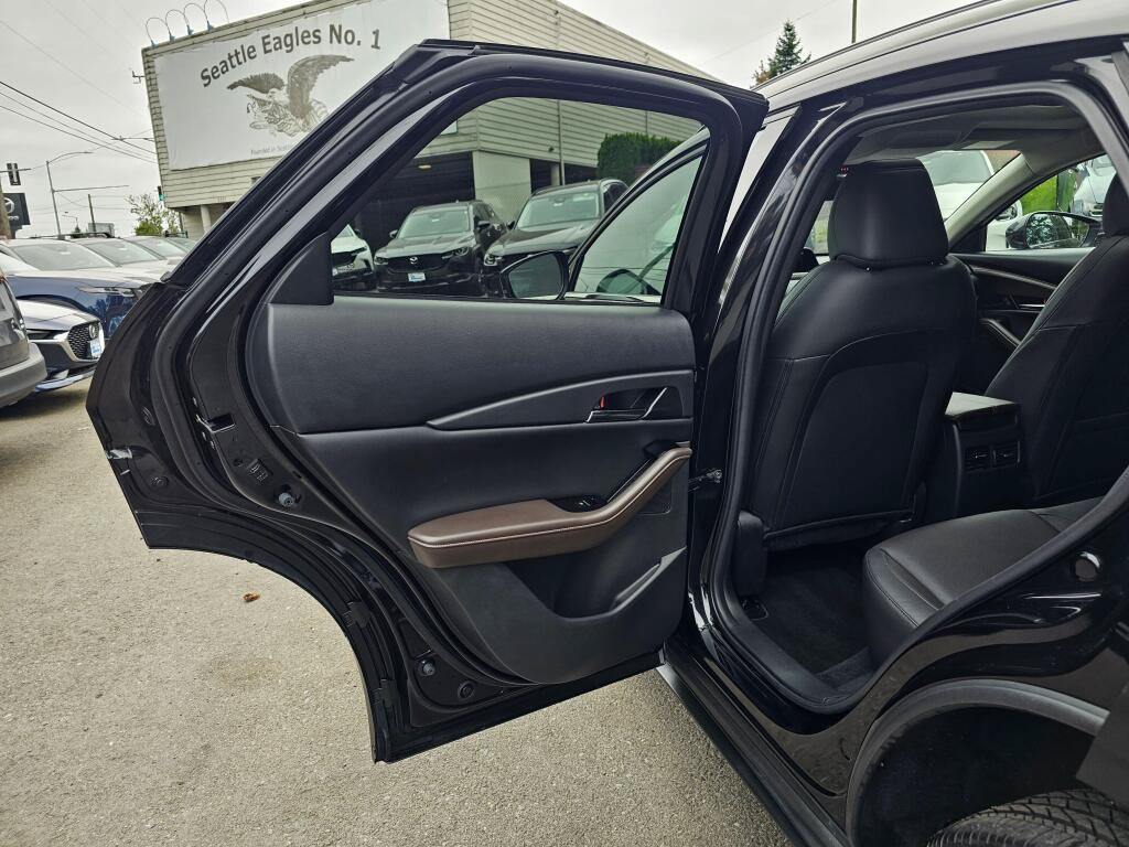 Certified 2025 MAZDA CX-30 AWD 2.5 S w/ Premium Package image 15