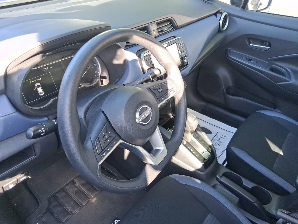 Used 2025 Nissan Versa SV w/ Trunk Package FWD image 9