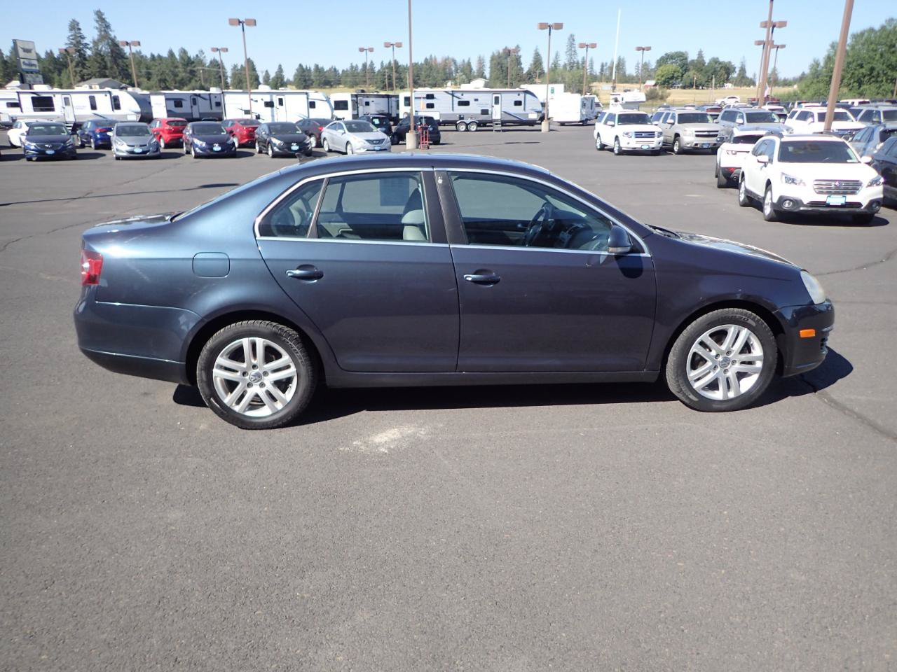 Used 2009 Volkswagen Jetta TDI FWD image 6