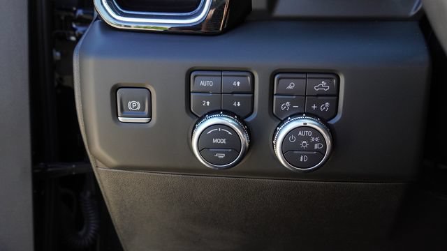 Used 2025 GMC Sierra 2500 Denali Ultimate AWD/4WD image 22