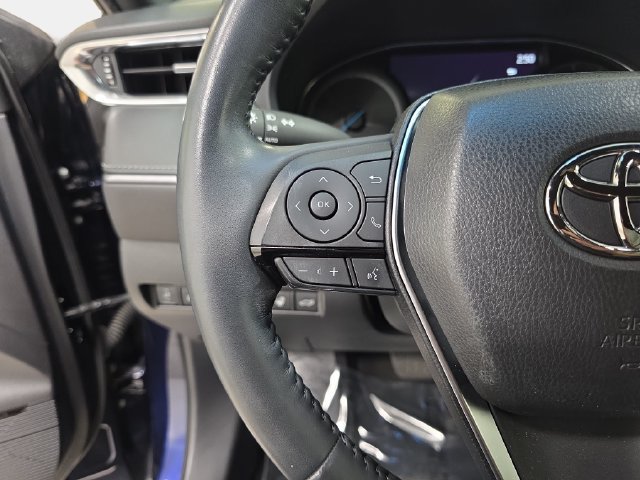 Certified 2021 Toyota Venza XLE w/ Softex Package AWD/4WD image 14