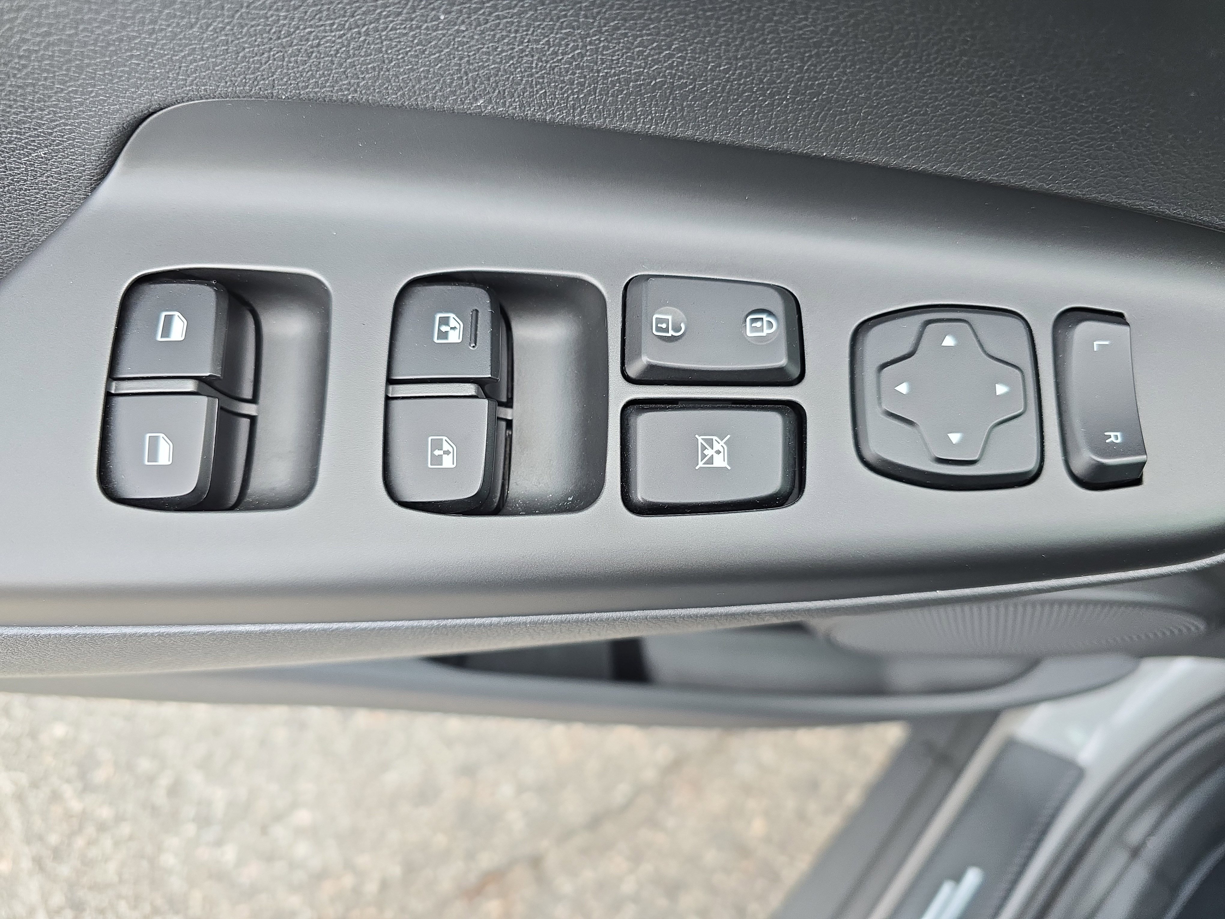 Used 2023 Hyundai Kona SEL w/ Cargo Package image 24